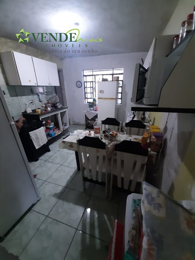 Casa à venda com 2 quartos, 60m² - Foto 10