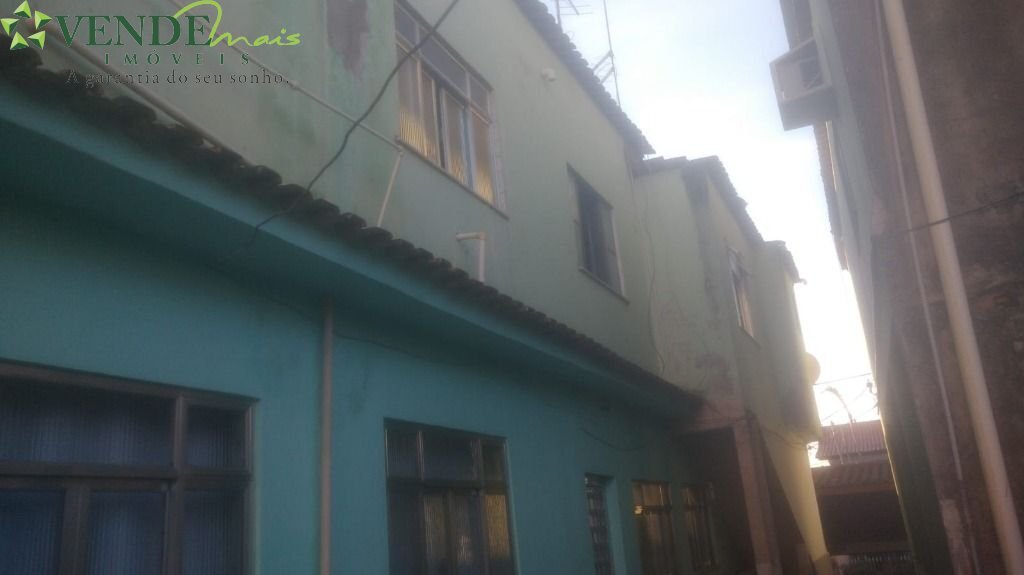 Casa à venda com 6 quartos, 200m² - Foto 20