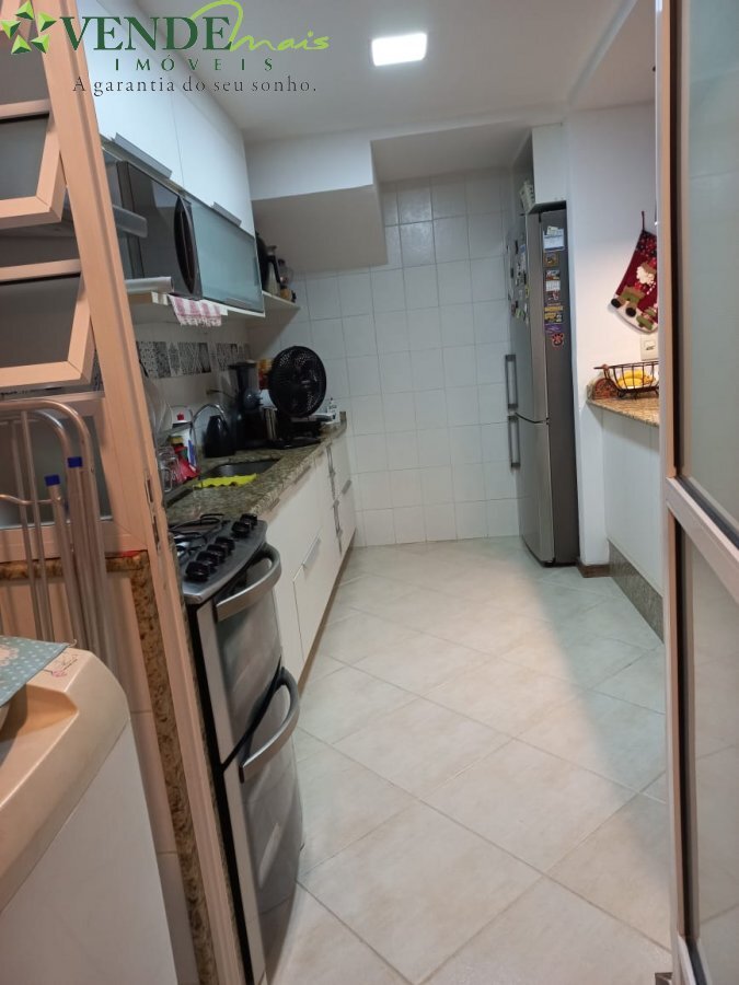 Casa à venda com 3 quartos, 92m² - Foto 13