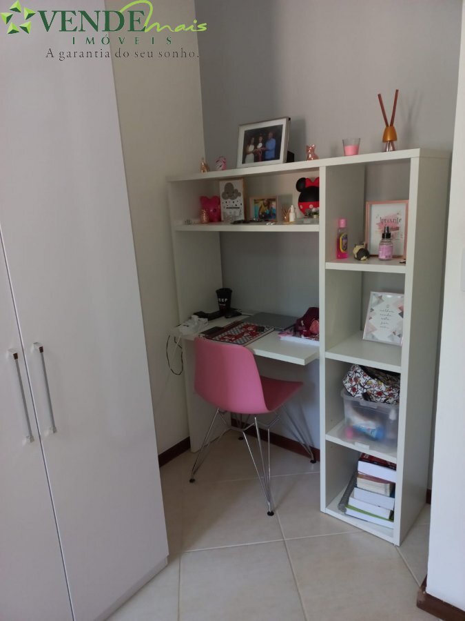 Casa à venda com 3 quartos, 92m² - Foto 5