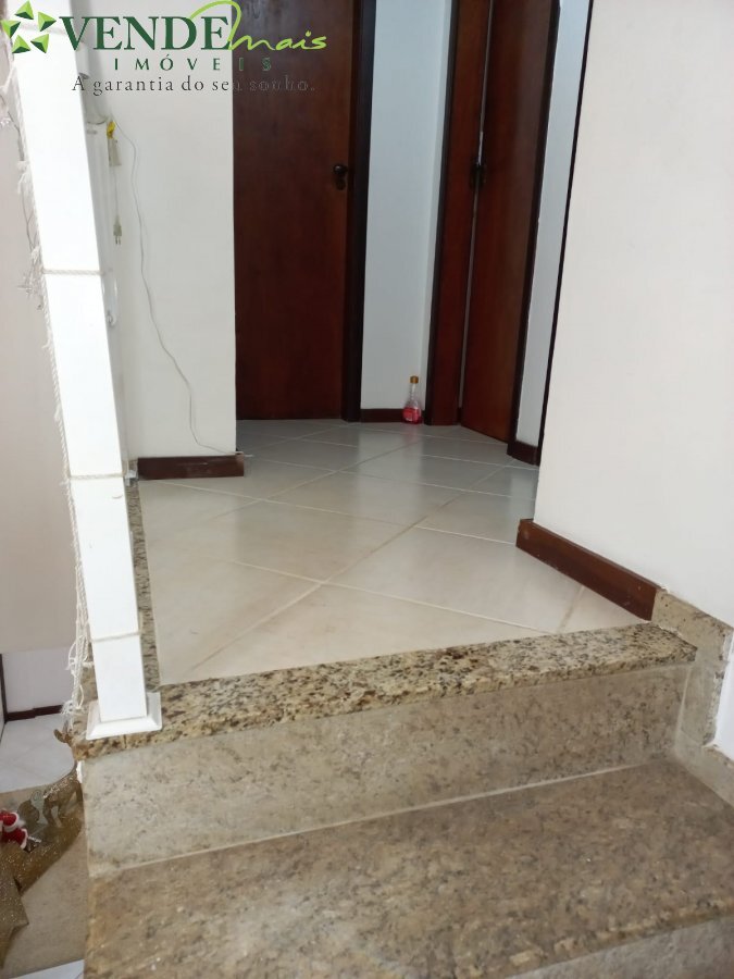 Casa à venda com 3 quartos, 92m² - Foto 12