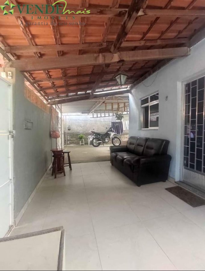 Casa à venda com 1 quarto, 200m² - Foto 1