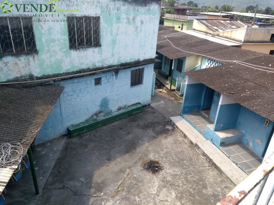 Sobrado à venda com 4 quartos, 1800m² - Foto 4