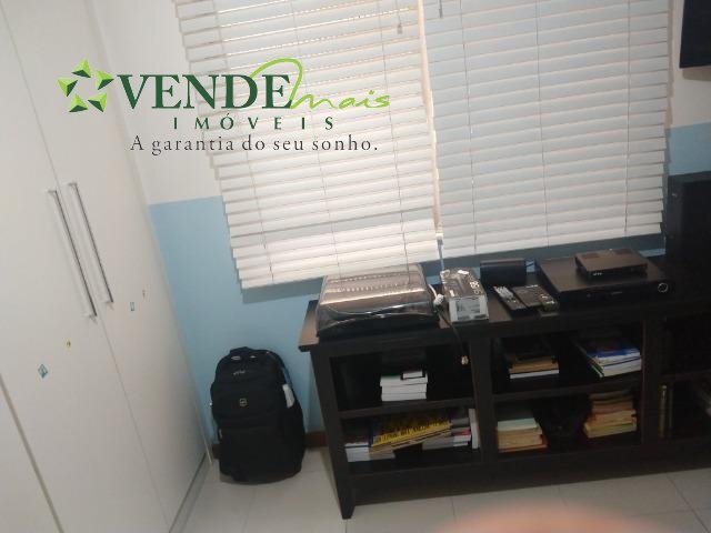 Apartamento à venda com 3 quartos, 110m² - Foto 11