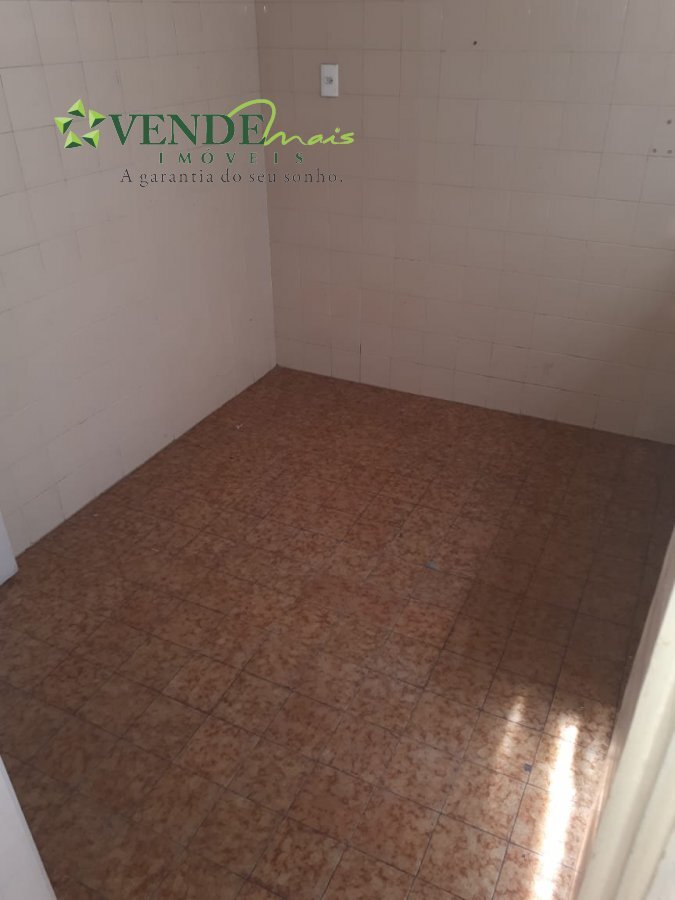 Apartamento à venda com 2 quartos, 77m² - Foto 4