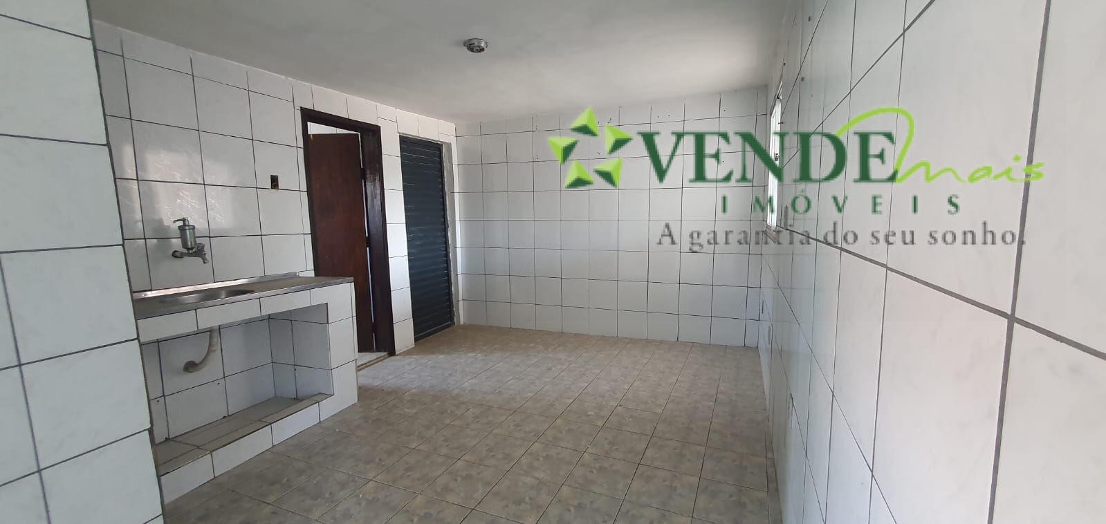 Casa à venda com 2 quartos, 60m² - Foto 15