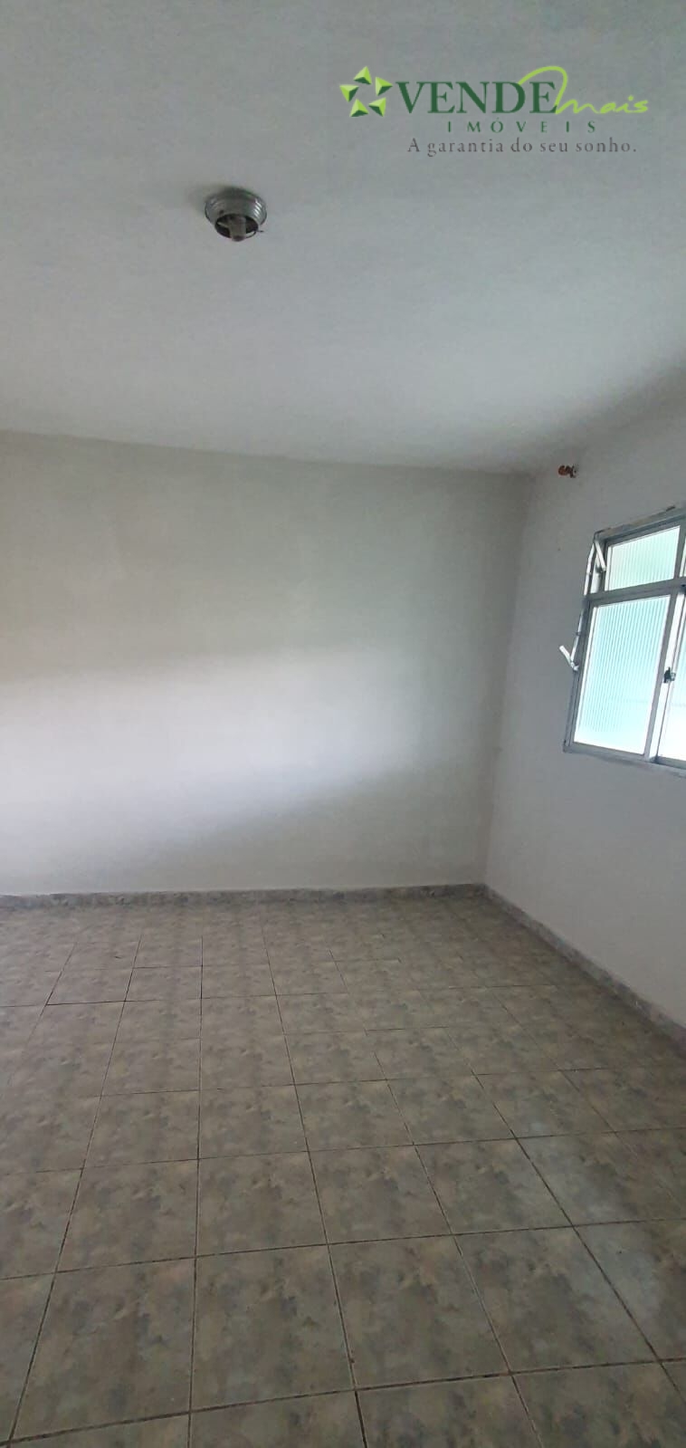 Casa à venda com 2 quartos, 60m² - Foto 10