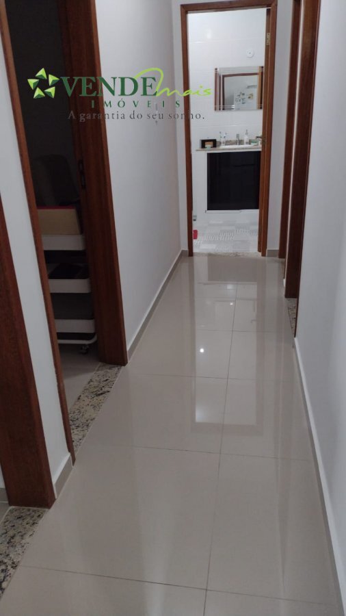 Casa à venda com 3 quartos, 108m² - Foto 7