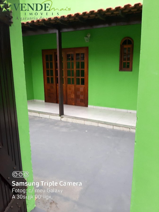 Casa à venda com 3 quartos, 150m² - Foto 2