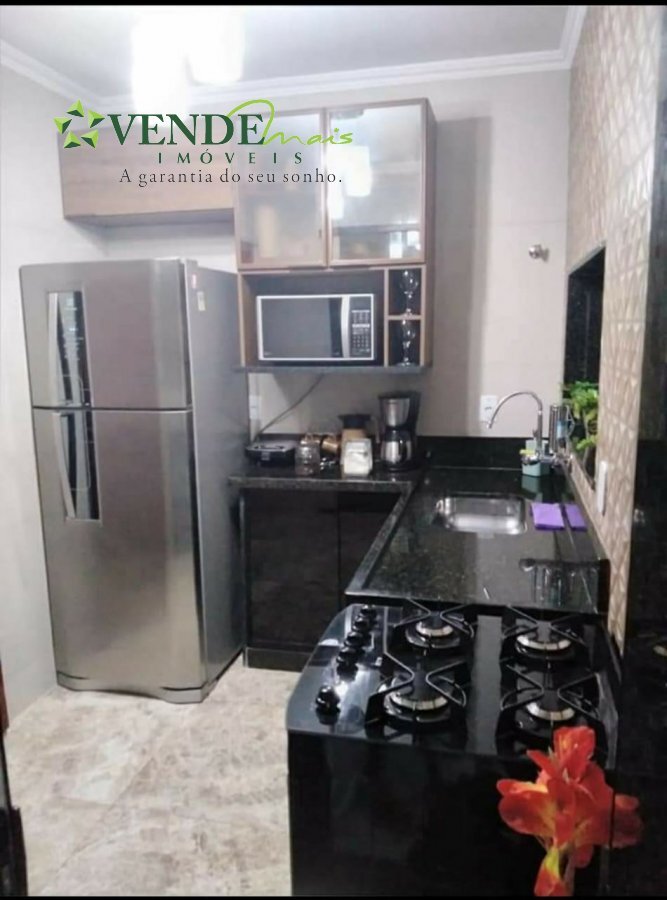 Casa à venda com 2 quartos, 65m² - Foto 18