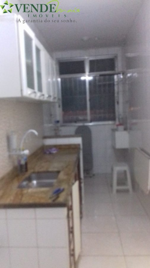 Apartamento à venda com 2 quartos, 70m² - Foto 6