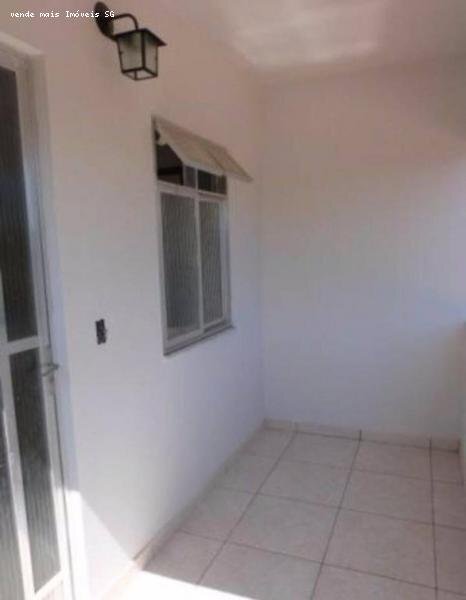 Sobrado à venda com 2 quartos, 60m² - Foto 3