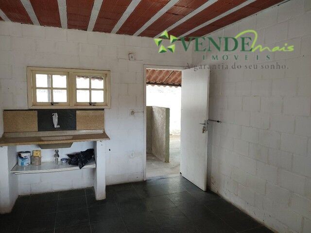 Casa à venda com 1 quarto, 360m² - Foto 10