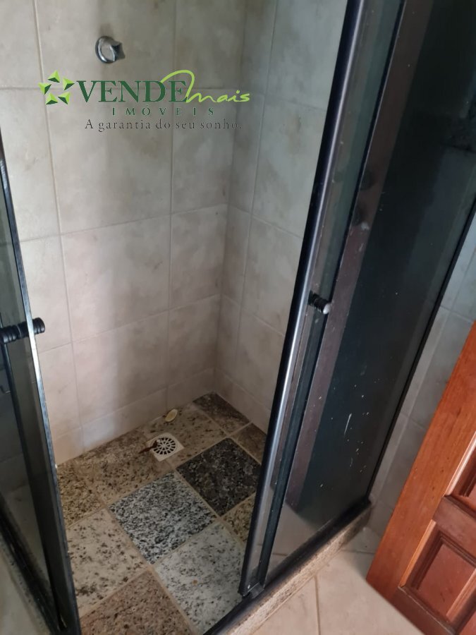 Casa à venda com 6 quartos, 550m² - Foto 26