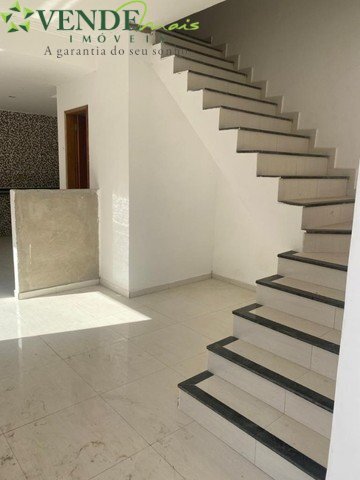 Casa à venda com 2 quartos, 110m² - Foto 11