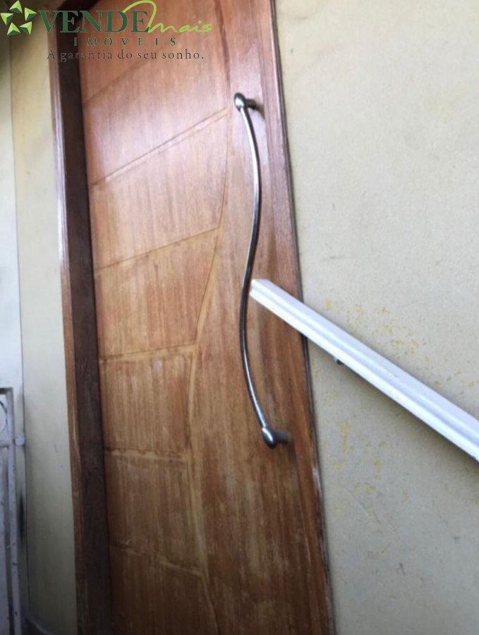 Sobrado à venda com 3 quartos, 100m² - Foto 2