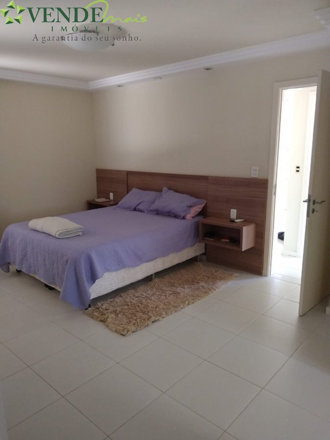 Casa à venda com 6 quartos, 390m² - Foto 18