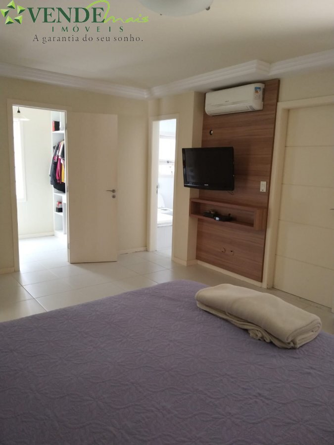 Casa à venda com 6 quartos, 390m² - Foto 30