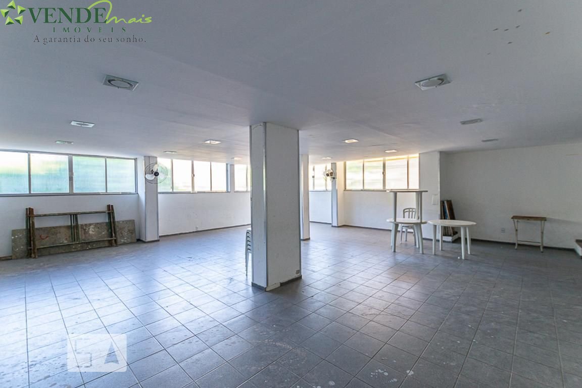 Apartamento à venda com 2 quartos, 75m² - Foto 20