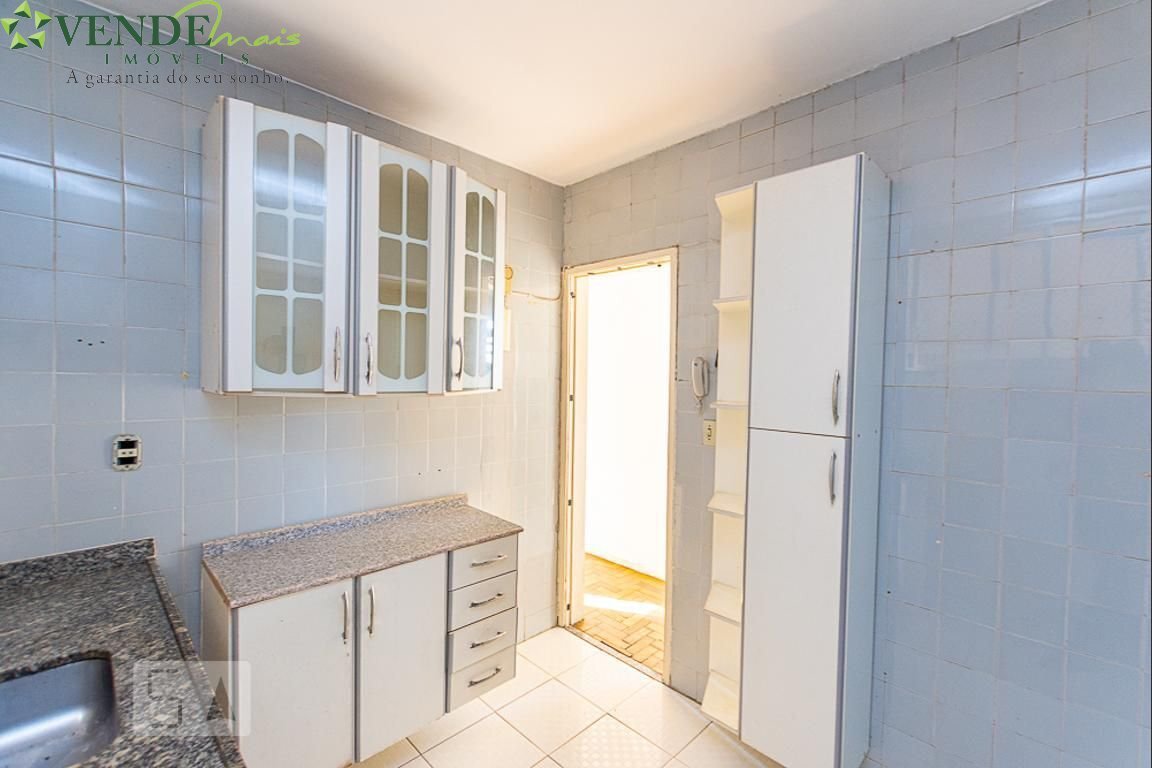 Apartamento à venda com 2 quartos, 75m² - Foto 10