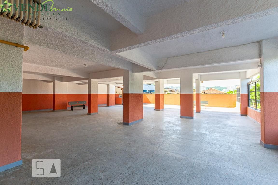 Apartamento à venda com 2 quartos, 75m² - Foto 19