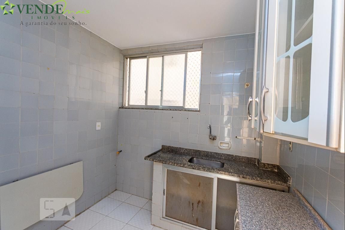 Apartamento à venda com 2 quartos, 75m² - Foto 11