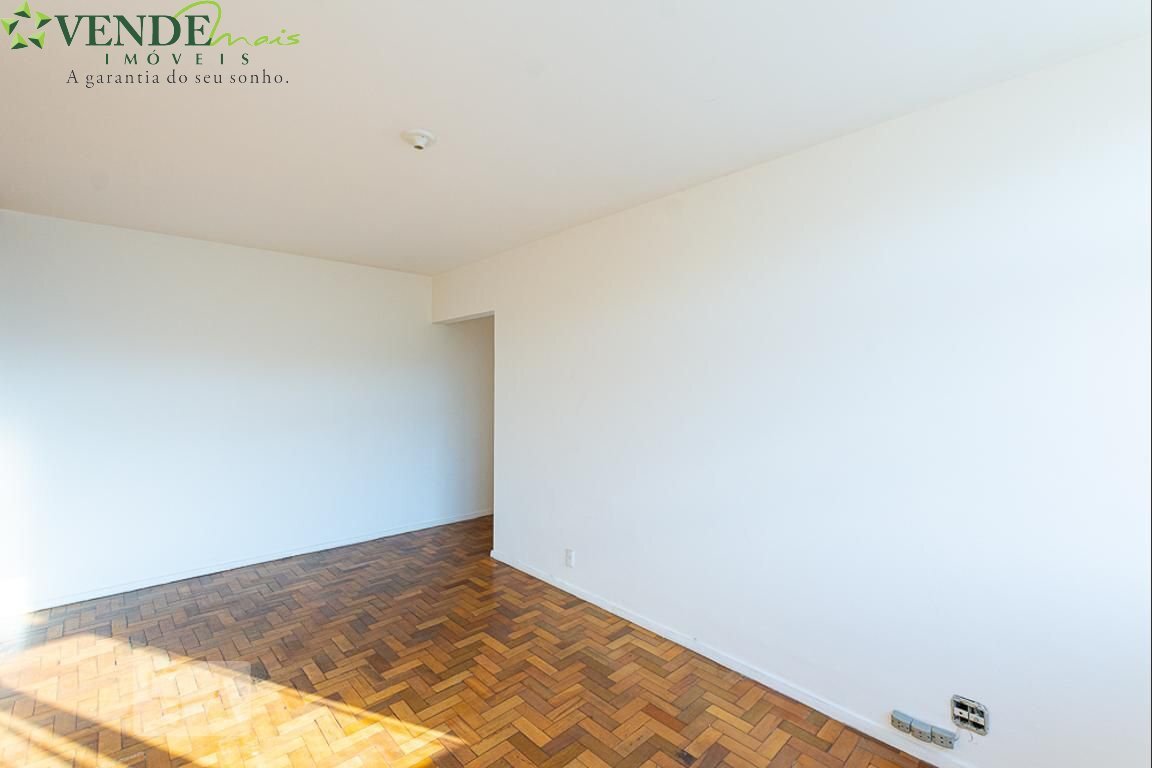 Apartamento à venda com 2 quartos, 75m² - Foto 3