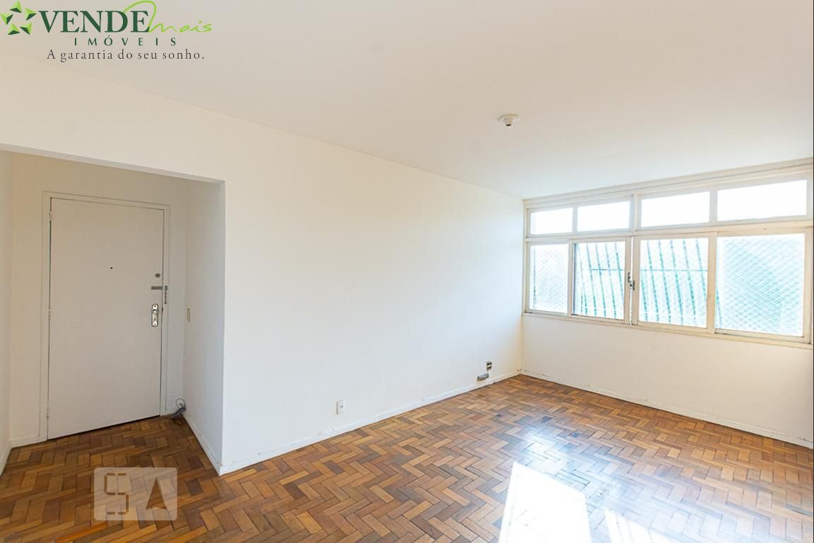 Apartamento à venda com 2 quartos, 75m² - Foto 2