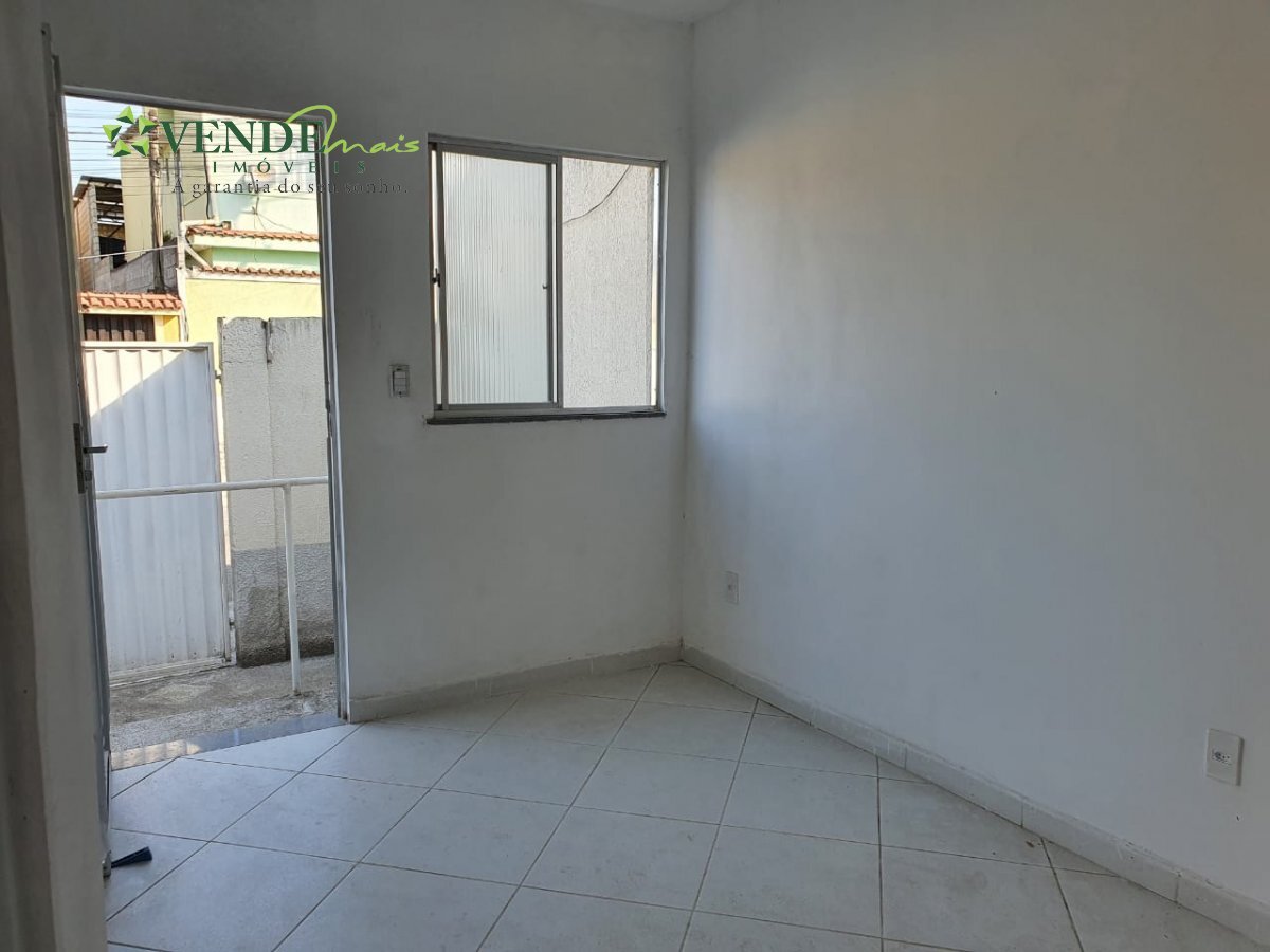 Casa à venda com 1 quarto, 50m² - Foto 3