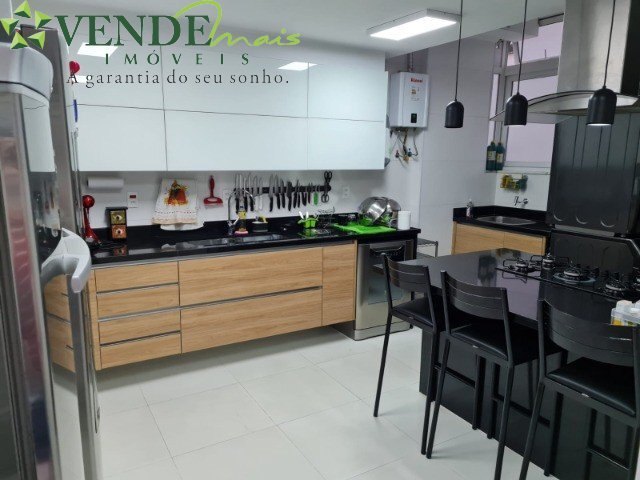 Apartamento à venda com 3 quartos, 140m² - Foto 5