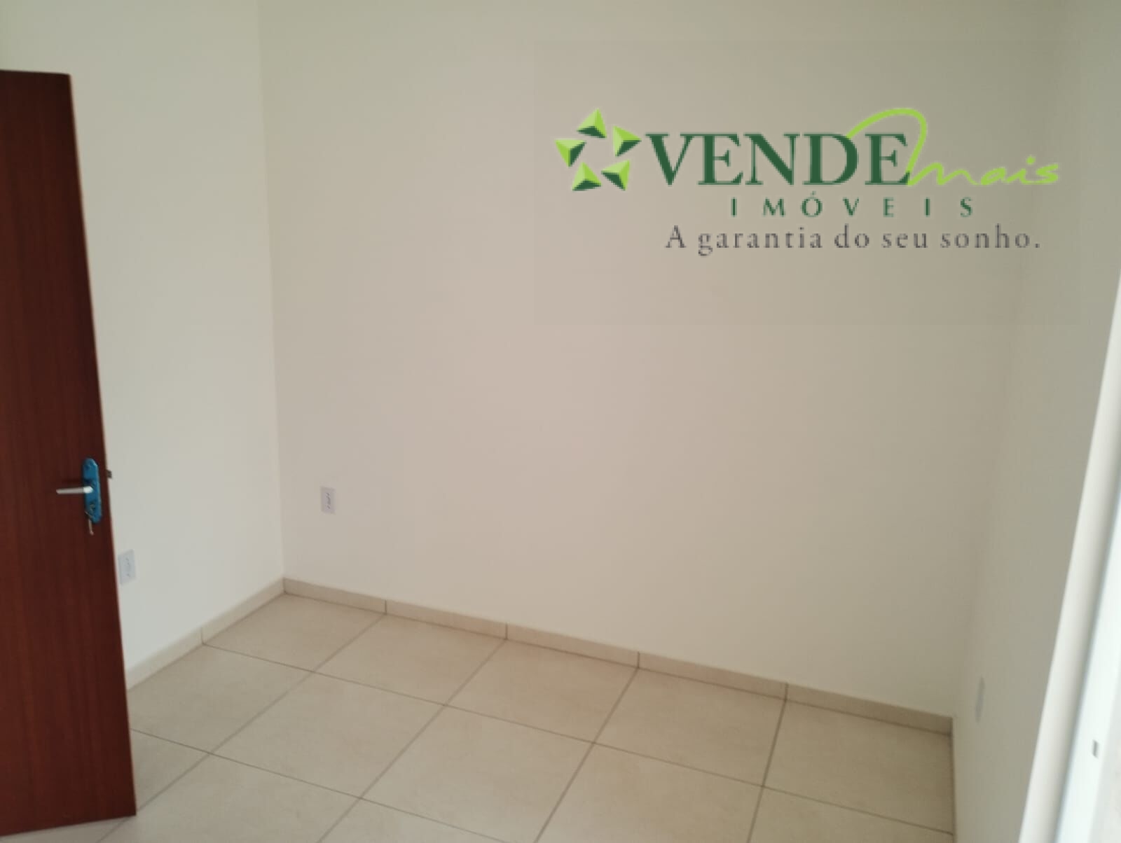 Casa à venda com 2 quartos, 70m² - Foto 10