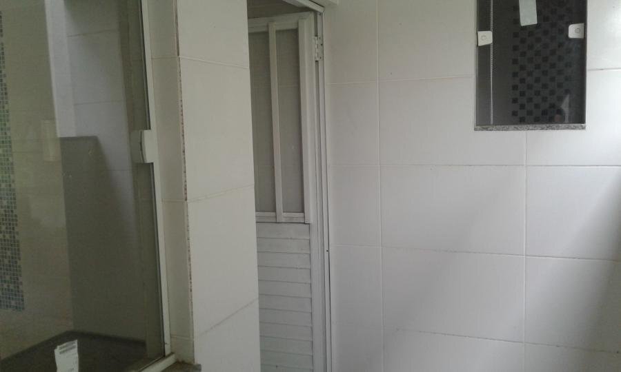 Casa à venda com 2 quartos, 65m² - Foto 13