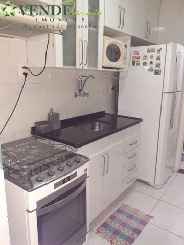 Apartamento à venda com 2 quartos, 75m² - Foto 24