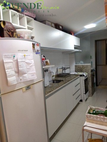 Apartamento à venda com 2 quartos, 75m² - Foto 17