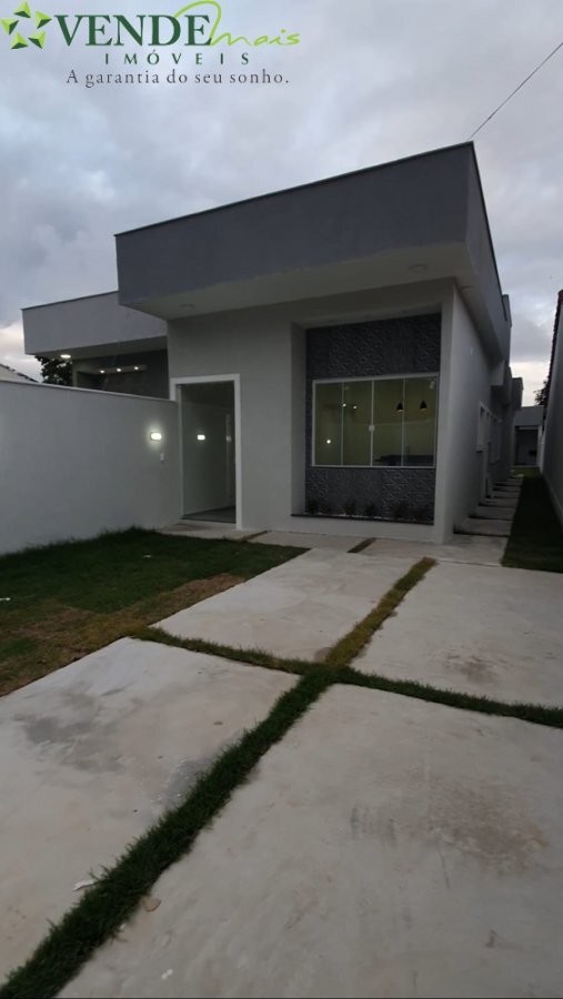 Casa à venda com 3 quartos, 100m² - Foto 3