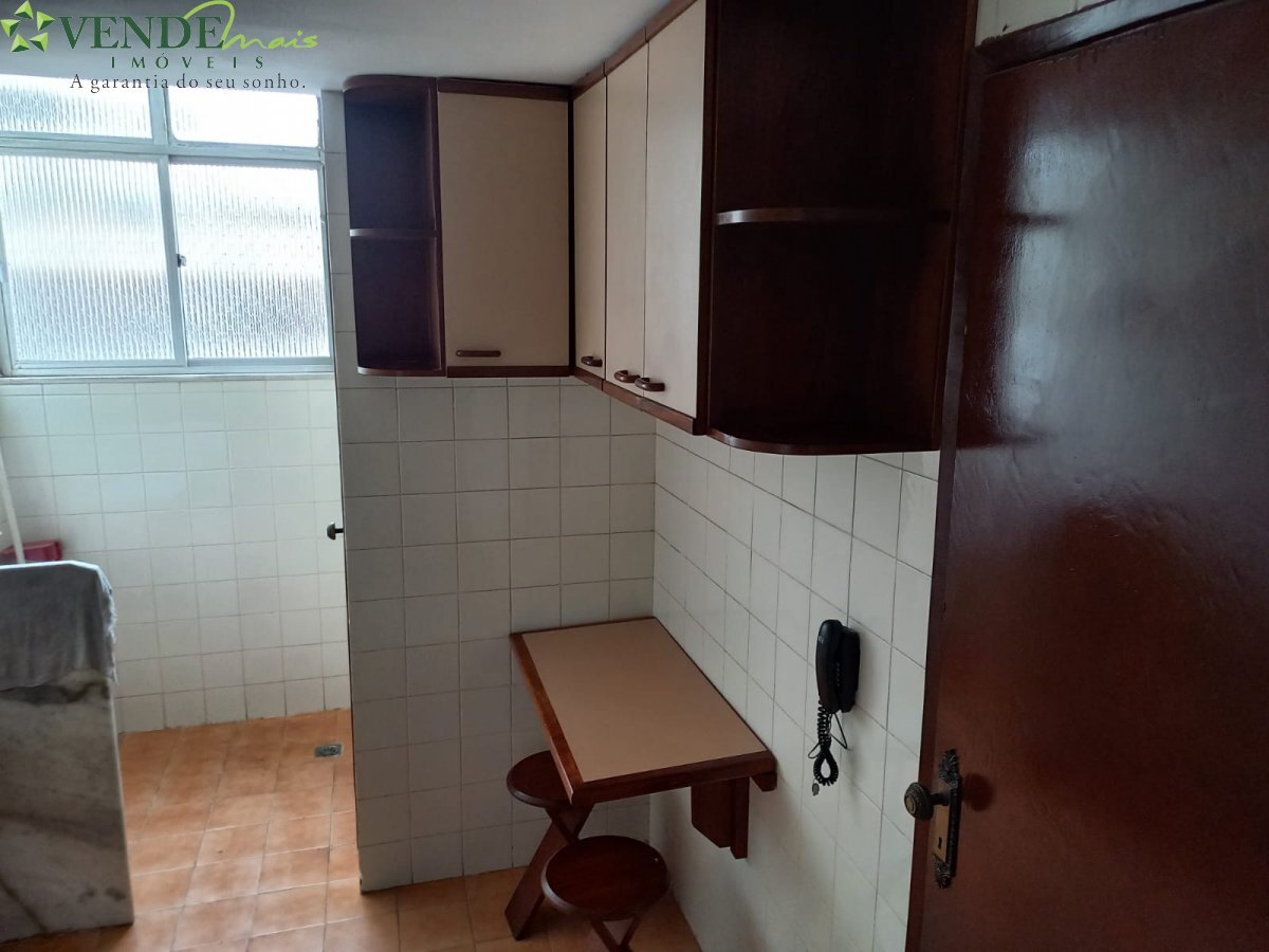 Apartamento à venda com 2 quartos, 65m² - Foto 12