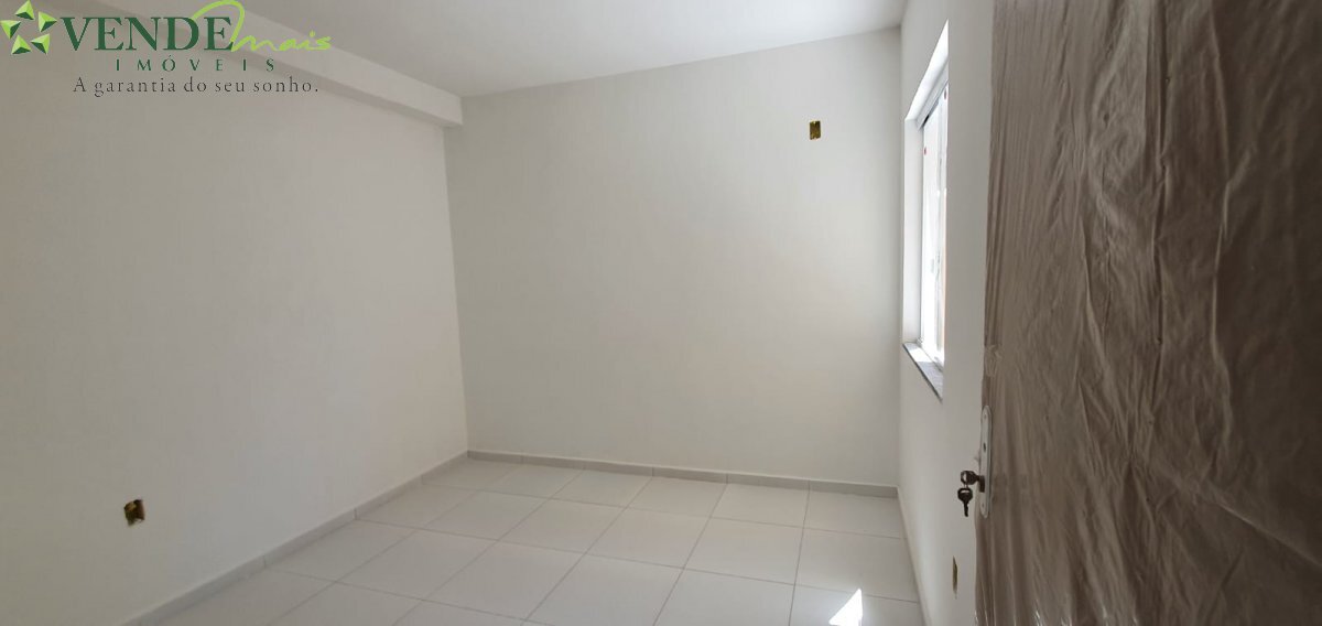 Casa à venda com 2 quartos, 60m² - Foto 14