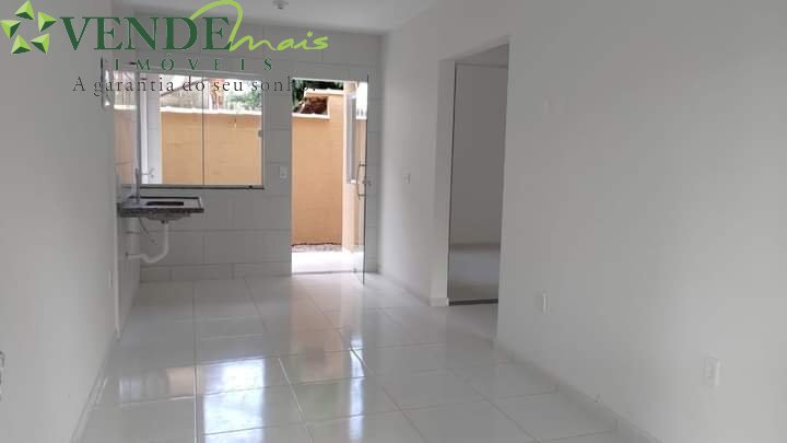 Casa à venda com 2 quartos, 60m² - Foto 26