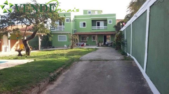 Casa à venda com 4 quartos, 600m² - Foto 1