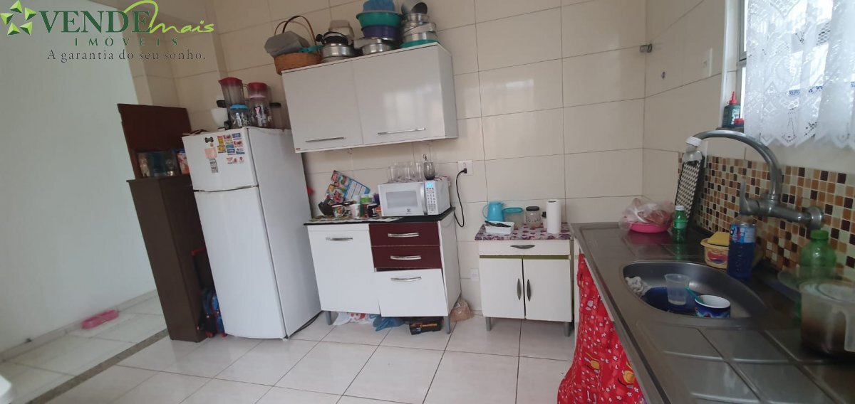 Casa à venda com 2 quartos, 80m² - Foto 8