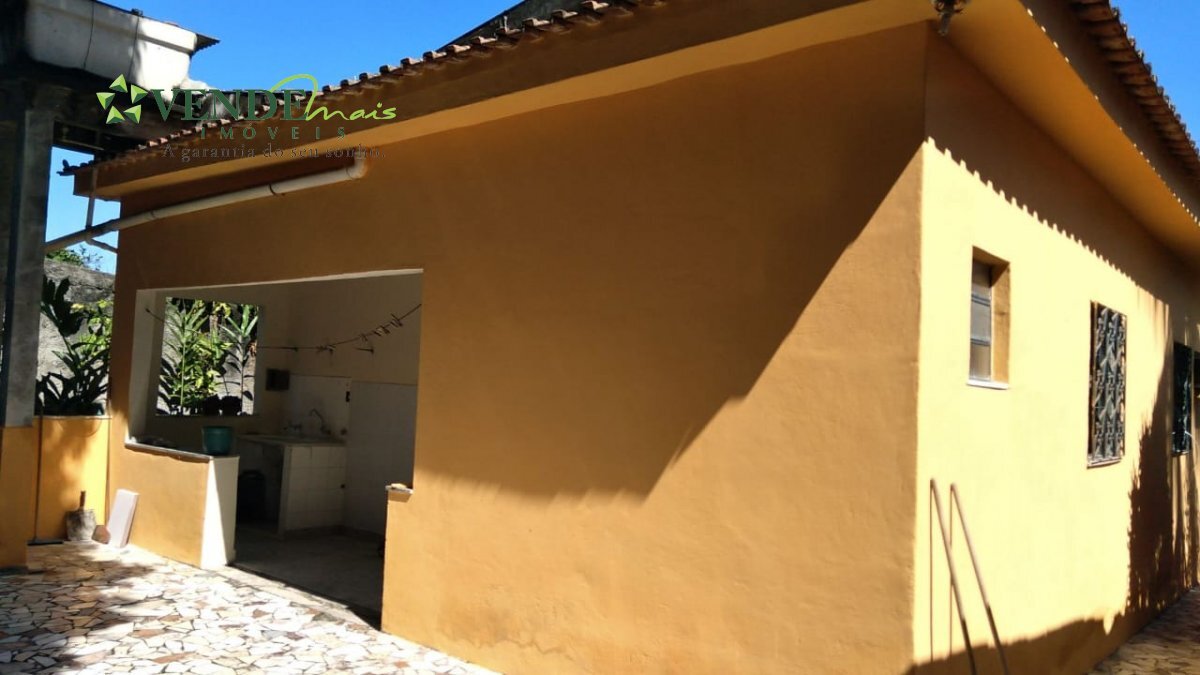 Casa à venda com 3 quartos, 360m² - Foto 2