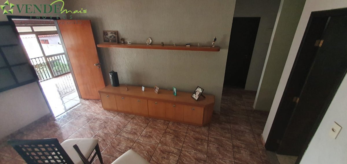 Casa à venda com 3 quartos, 120m² - Foto 26