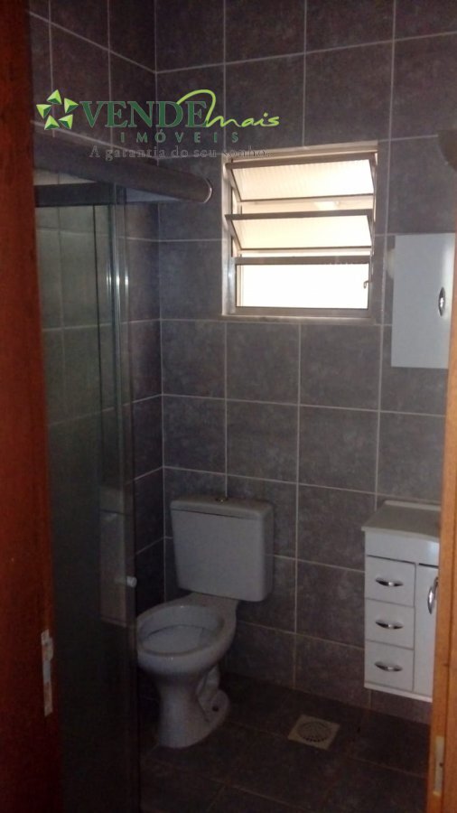 Casa à venda com 2 quartos, 70m² - Foto 14