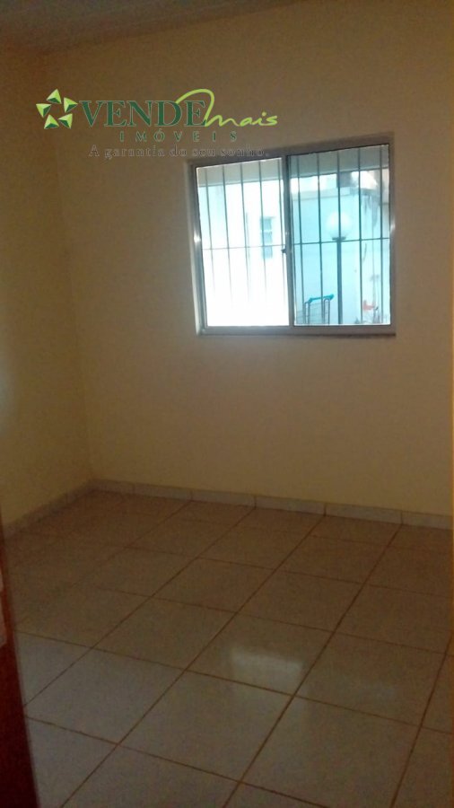 Casa à venda com 2 quartos, 70m² - Foto 9