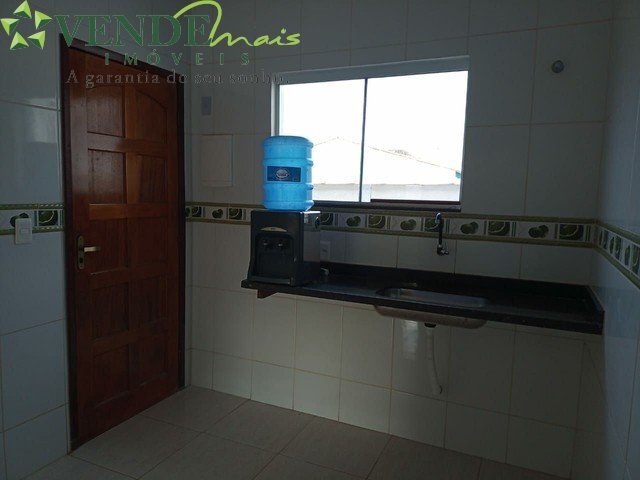 Casa à venda com 2 quartos, 80m² - Foto 9