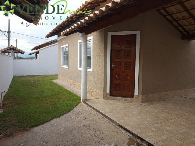 Casa à venda com 2 quartos, 80m² - Foto 2