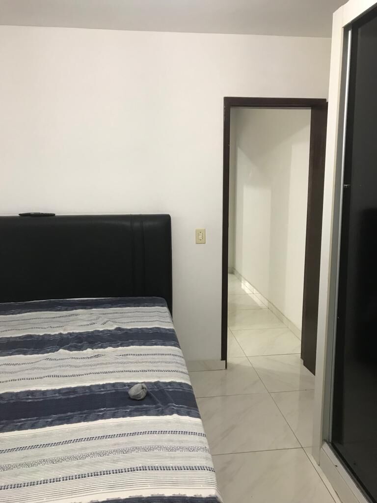 Casa à venda com 2 quartos, 70m² - Foto 7