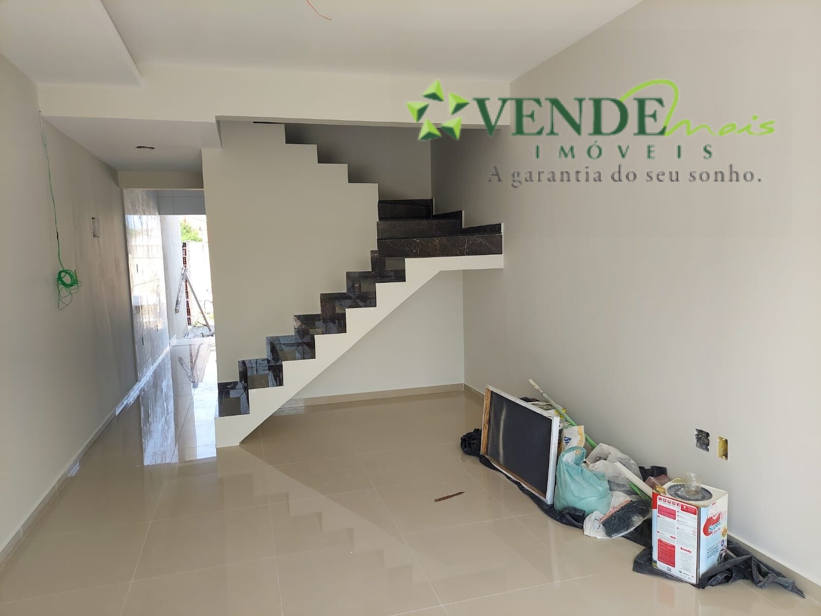 Casa à venda com 2 quartos, 120m² - Foto 8