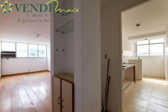 Apartamento à venda com 2 quartos, 60m² - Foto 4