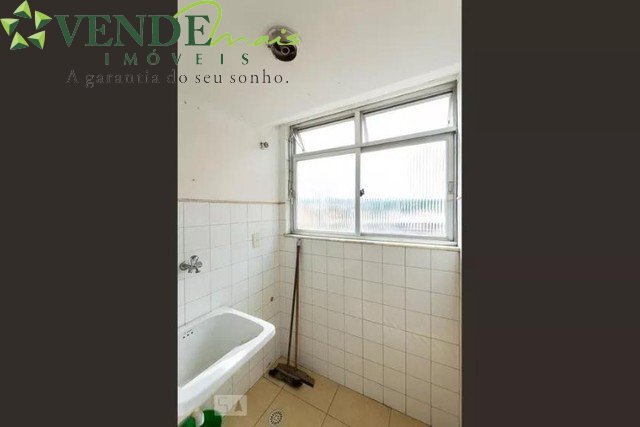 Apartamento à venda com 2 quartos, 60m² - Foto 2